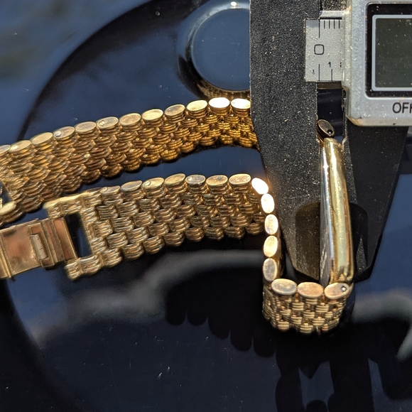 Movado Gold Watch - Picture 14 of 14